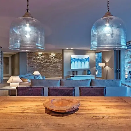 Private 4 Bedroom Luxury Peaceful Mylo W 2 Pools Close To Mylpotas Villa Mylopotas