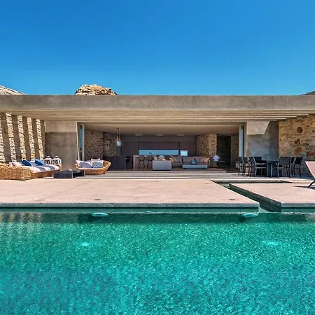 Private 4 Bedroom Luxury Peaceful Mylo W 2 Pools Close To Mylpotas Villa *